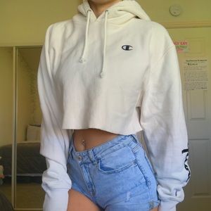 Cropped Champion Hoodie